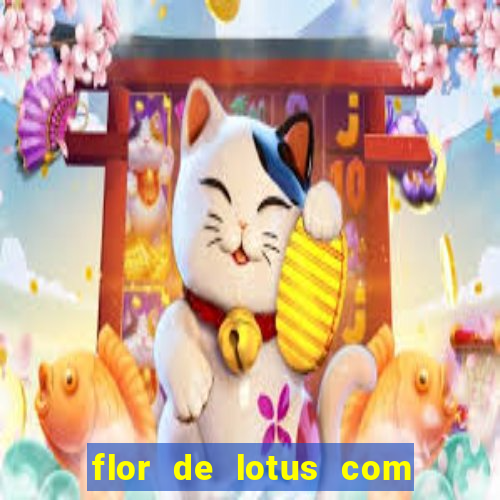 flor de lotus com lua tatuagem